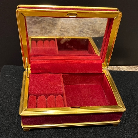 Vintage Jewelry - Vintage Red Velvet Musical Jewelry Box with Gold Trim
